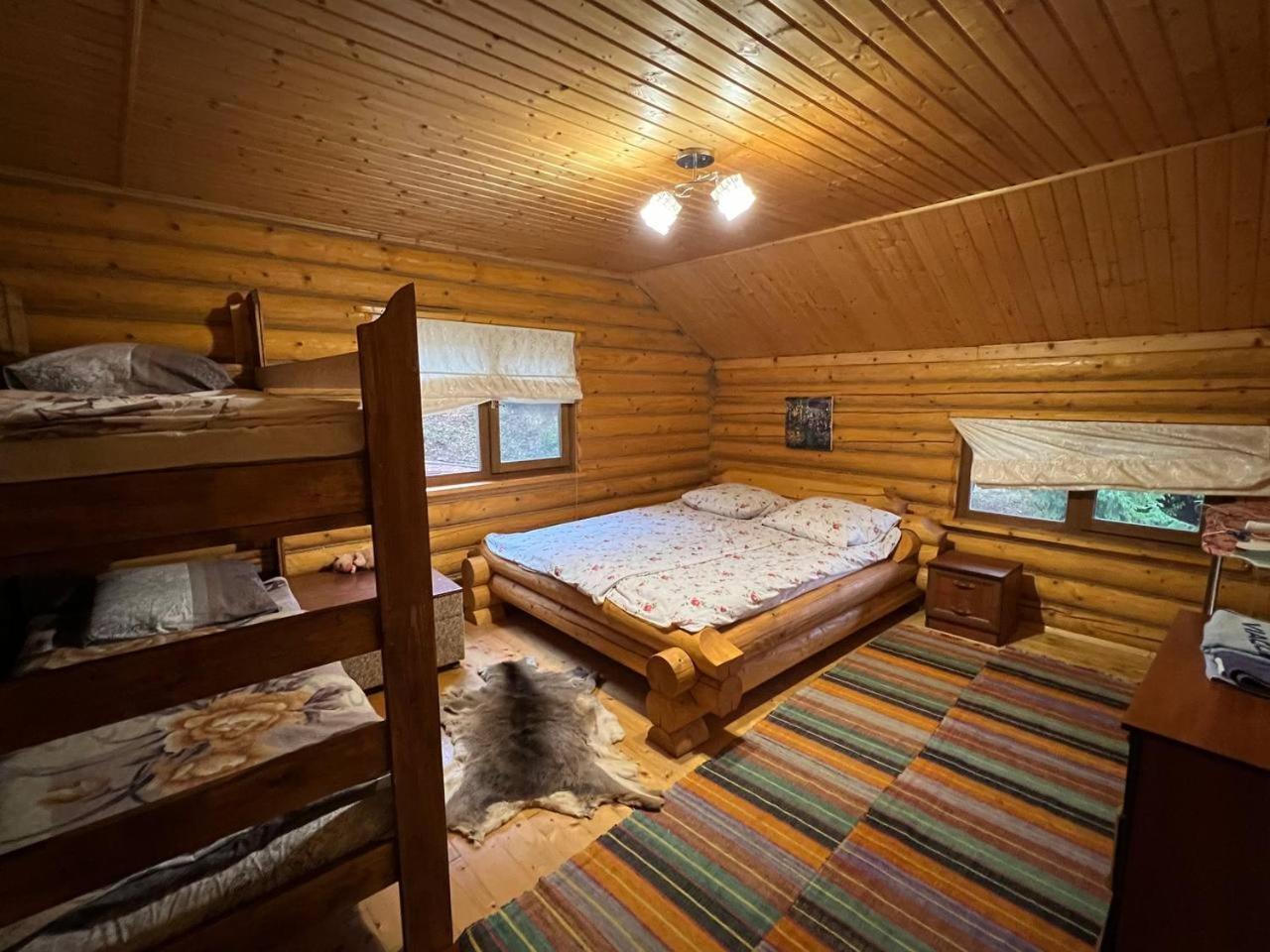 Farmstead Lisova Hostel Mizhhirya  Buitenkant foto