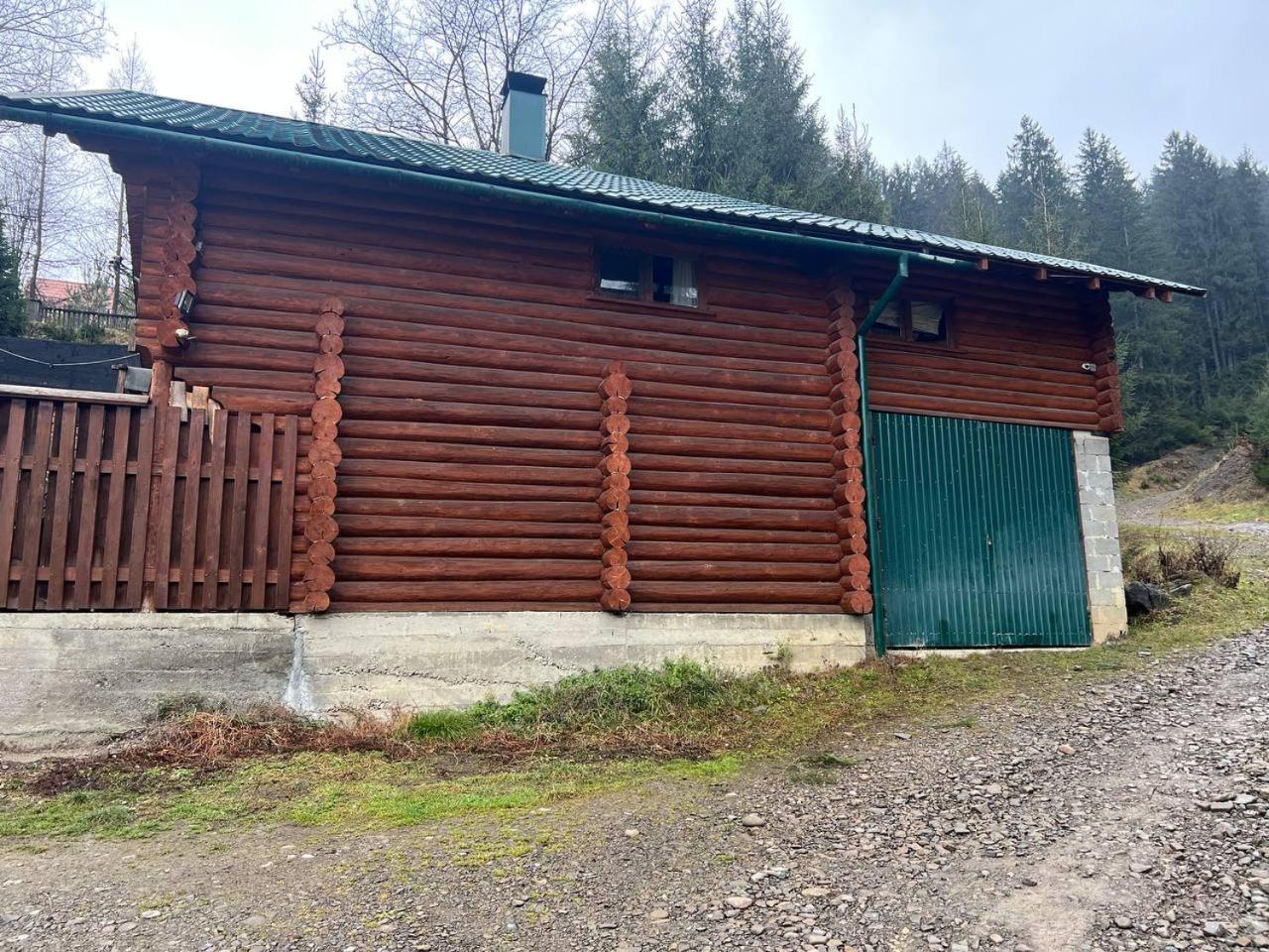 Farmstead Lisova Hostel Mizhhirya  Buitenkant foto